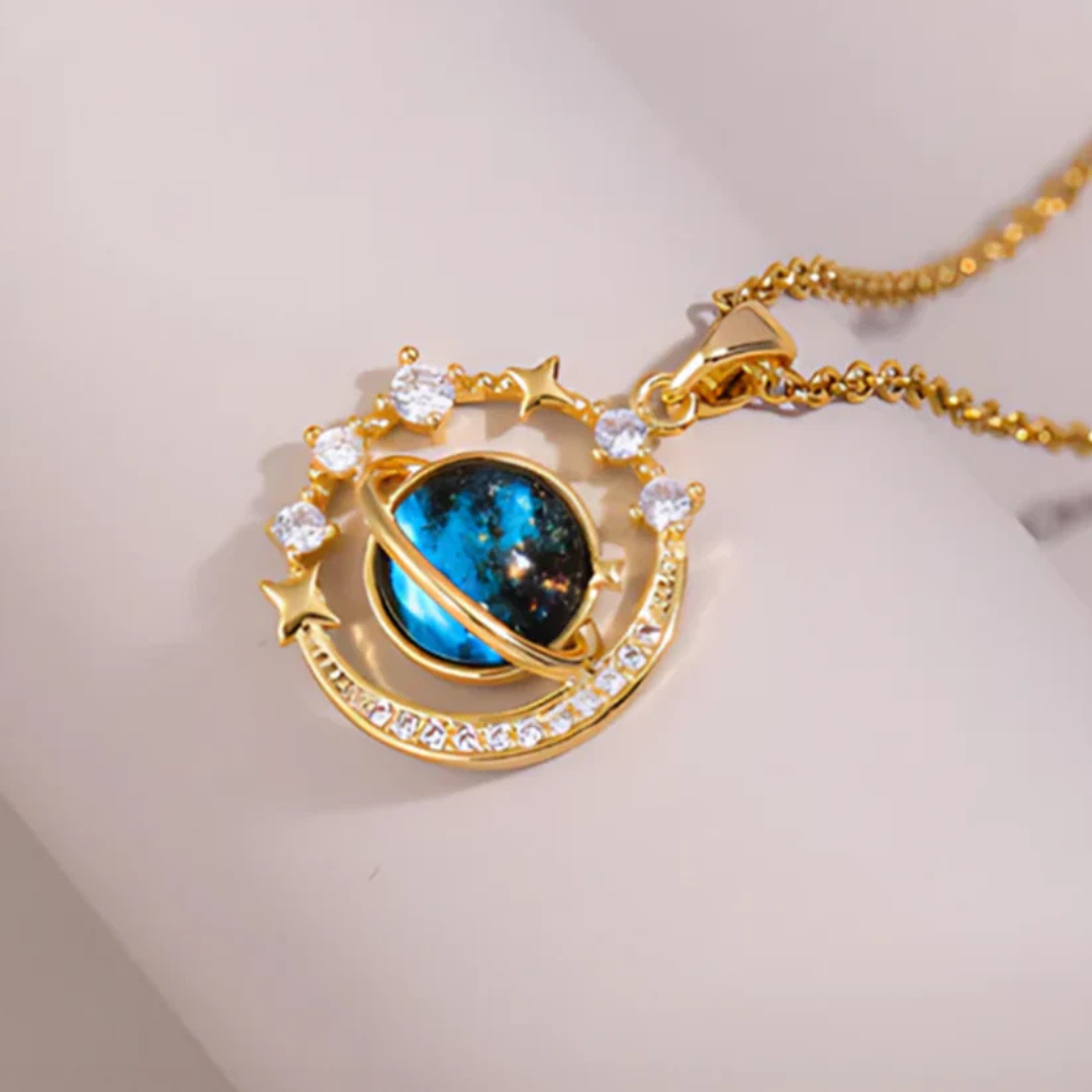 Collar planeta saturno| Baño en oro + caja de lujo Gratis.